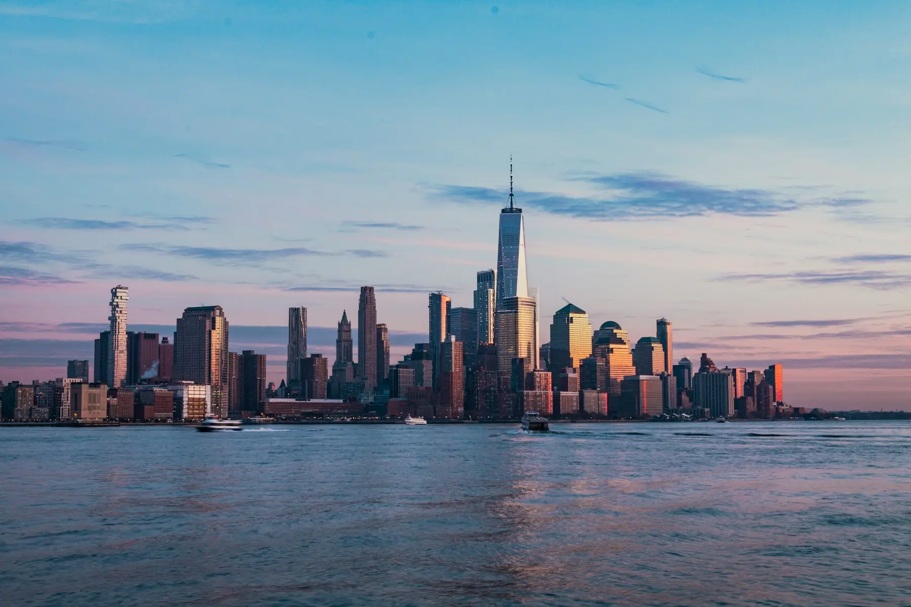 Manhattan skyline from across the Hudson River